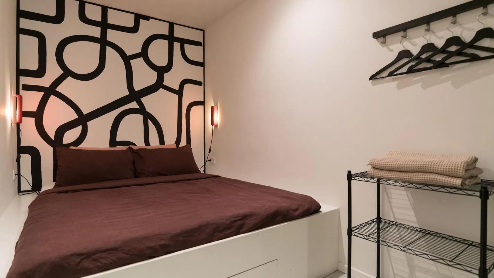 Studio In Creative District, Free Parking Amsterdam Bed & Breakfast
